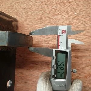 dock hinge check thickness.jpg dock hinge check thickness.jpg